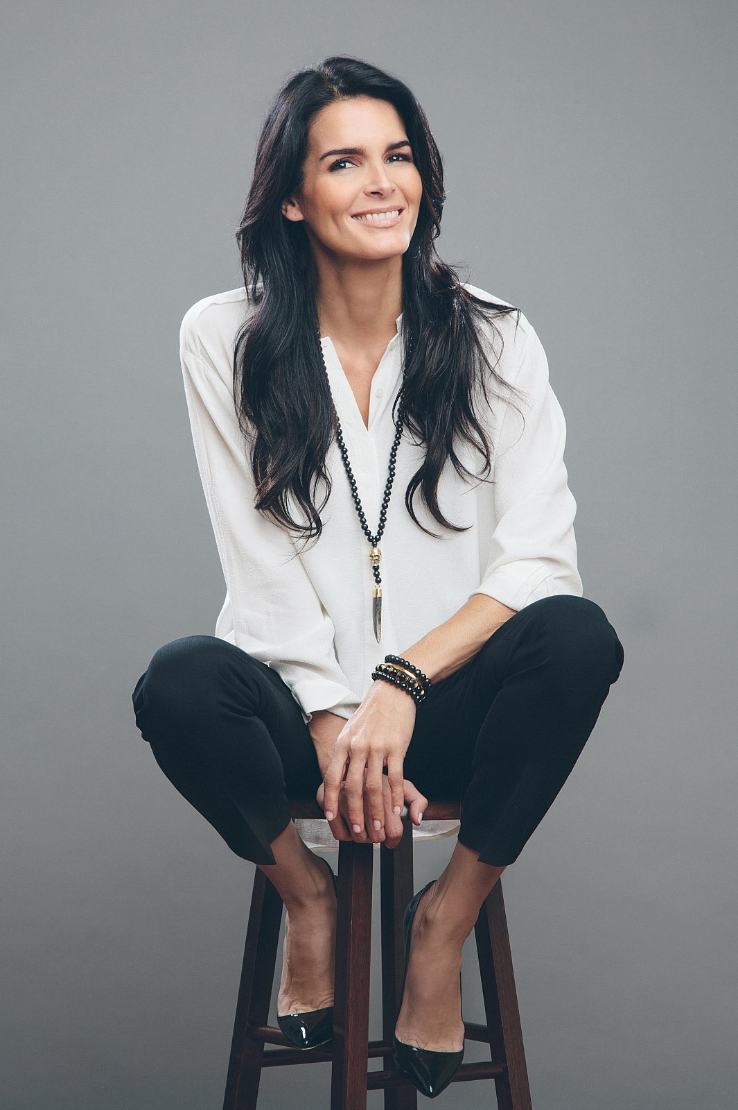 Actress Angie Harmon Launches ‘X Red Earth’ Jewelry Collection