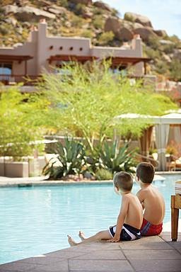 Piscina del resort 5 créditos Christian Horan - Espere lo inesperado en el Four Seasons Scottsdale