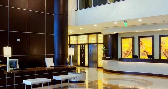 Hilton Fort Lauderdale Beach Resort ejemplifica el alojamiento ecológico