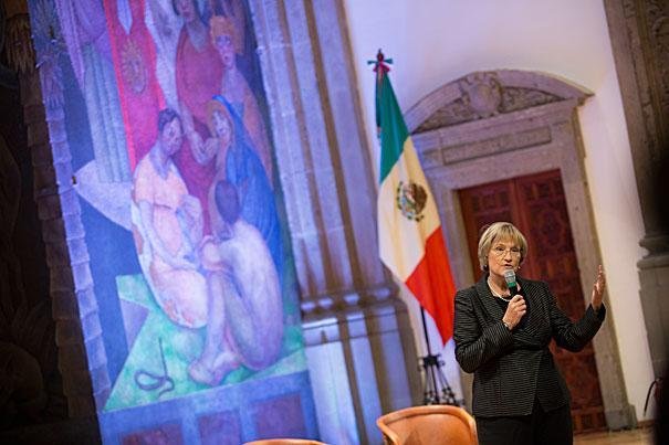 102114_DGF_Mexico_2075.jpg - Harvard in Mexico City