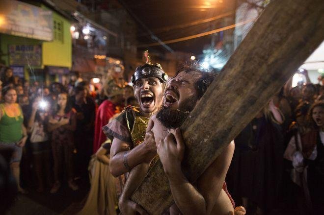 Latin Americans Commemorate the Passion of Christ Throughout the Region