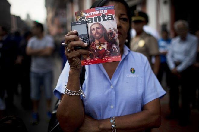 Latin Americans Commemorate the Passion of Christ Throughout the Region